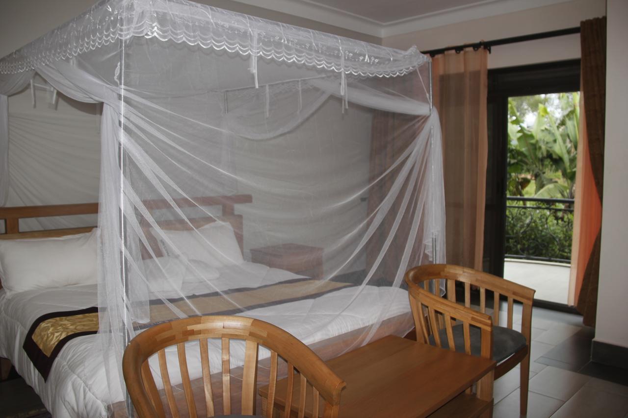 Cepha'S Inn Kabale ภายนอก รูปภาพ