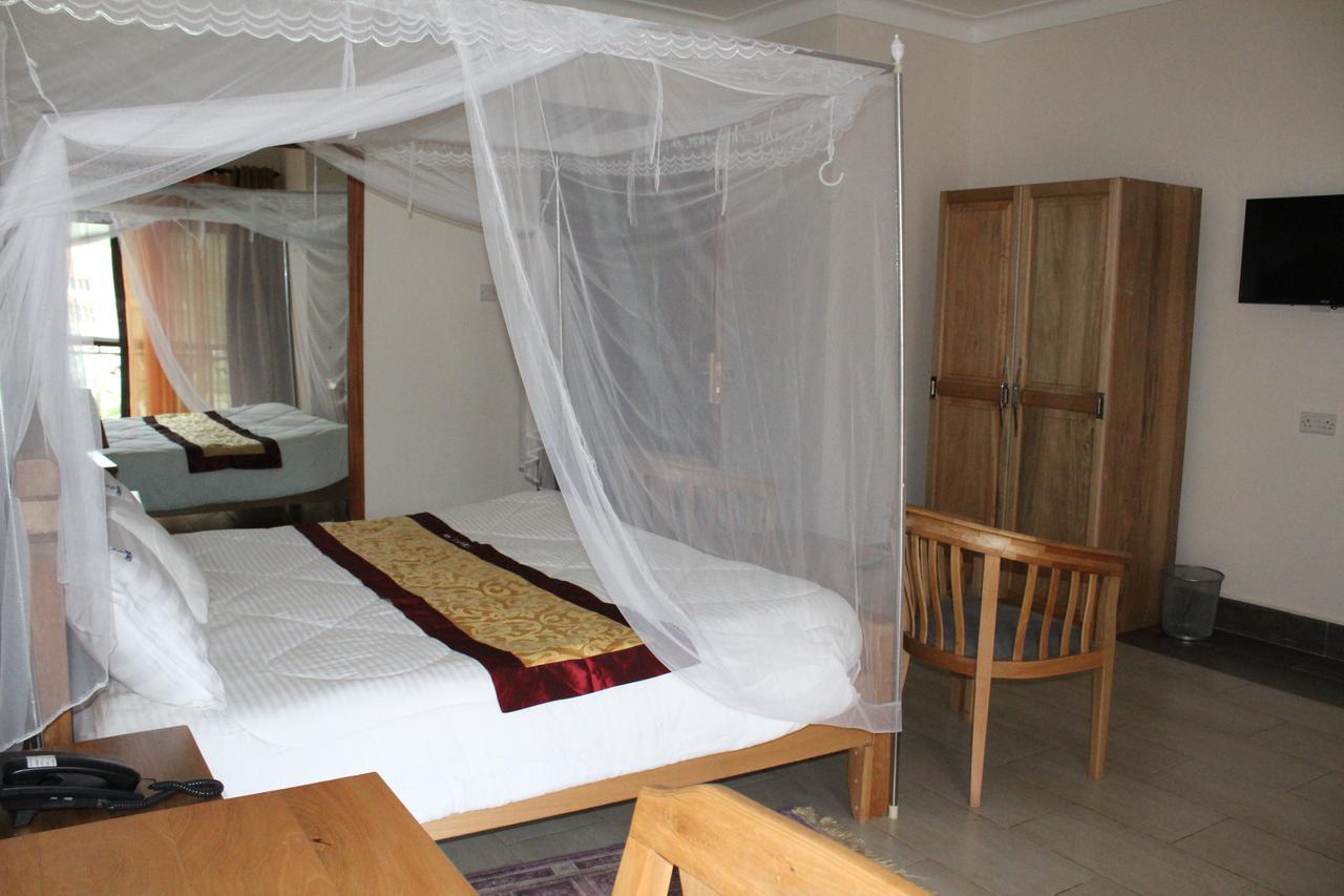 Cepha'S Inn Kabale ภายนอก รูปภาพ