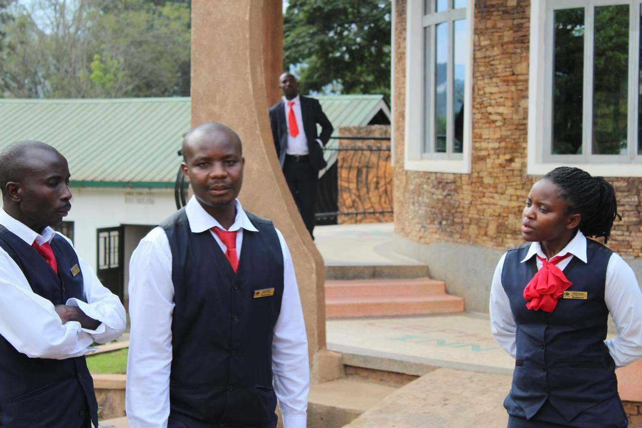 Cepha'S Inn Kabale ภายนอก รูปภาพ