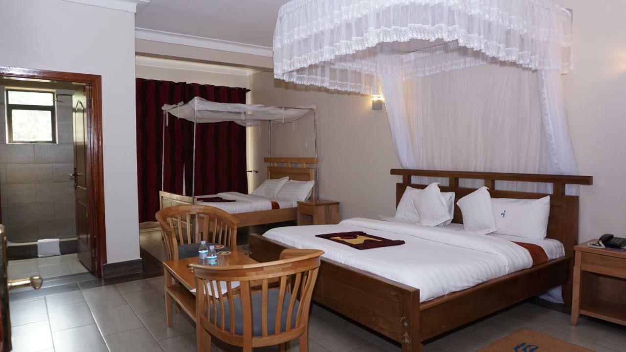Cepha'S Inn Kabale ภายนอก รูปภาพ